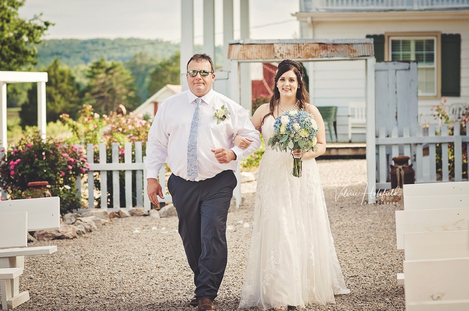 Fredericktown Wedding Photographer | Ben & Jessica, August 26, 2017 at Dodson Orchards 